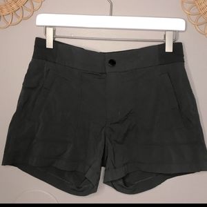 Athleta Trekkie 4" Inseam Grey Shorts 2